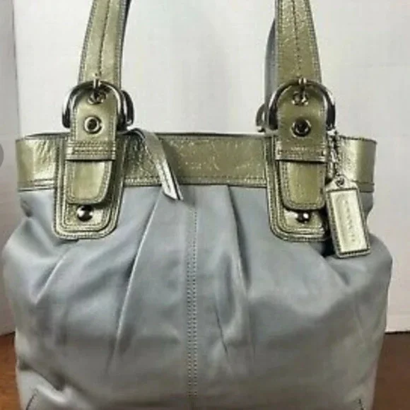 Coach pearl grey tote with patent‎ trim